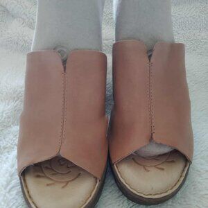 Born Hand Crafted Footwear, Size 8M, Tan, Used, Wedges Sandals